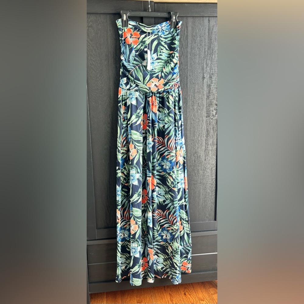 LASCANA
Strapless Maxi Dress